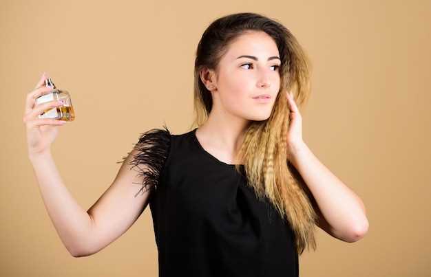 Выпадение волос у девушек: причины и решения