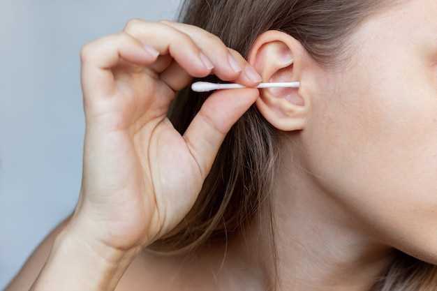 Шелушатся уши: причины, симптомы и способы лечения